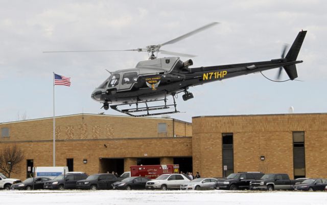 Νεκρός μαθητής μετά από πυροβολισμούς σε λύκειο στο Οχάιο